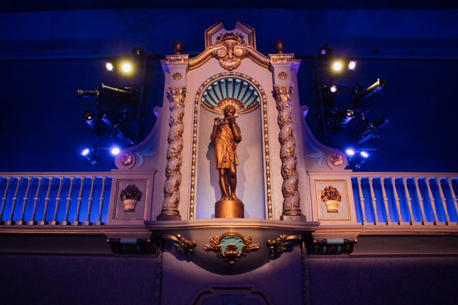 Granada Theater — photo 3 of 4