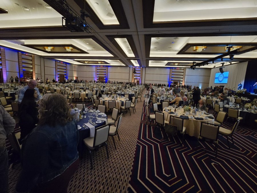 Ilani Cowlitz Ballroom — photo 2 of 4