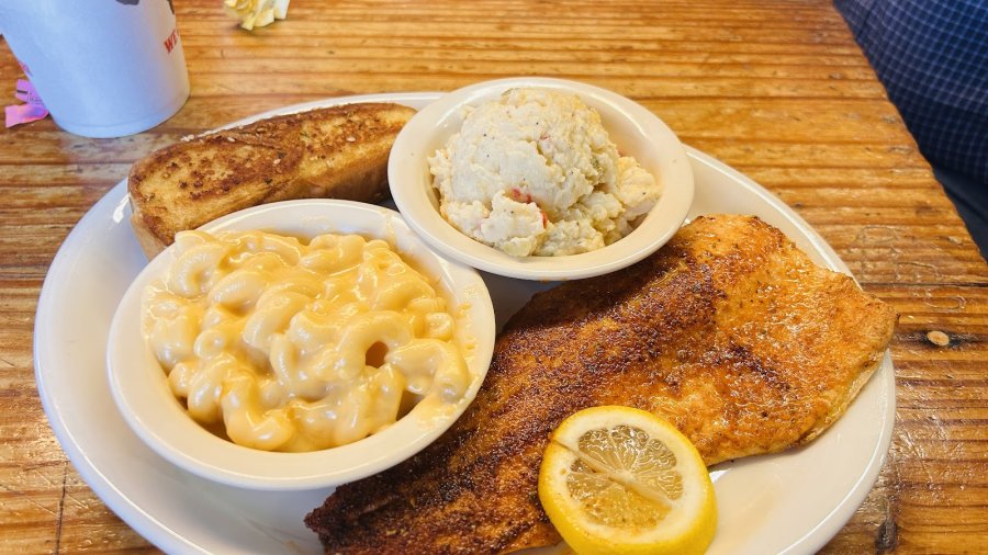 Johnny's Steaks & Bar-Be-Que — photo 3 of 4