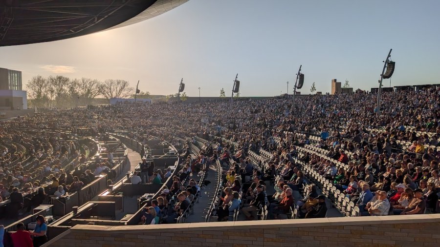 Acrisure Amphitheater — photo 2 of 4