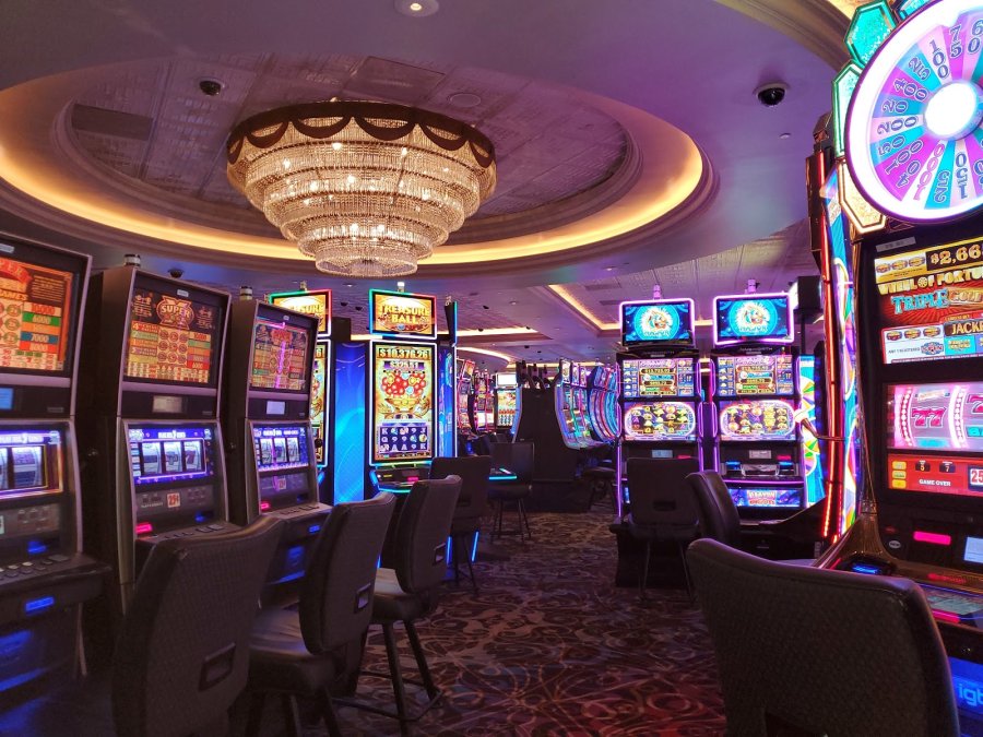 Gold Strike Casino Resort — photo 3 of 4