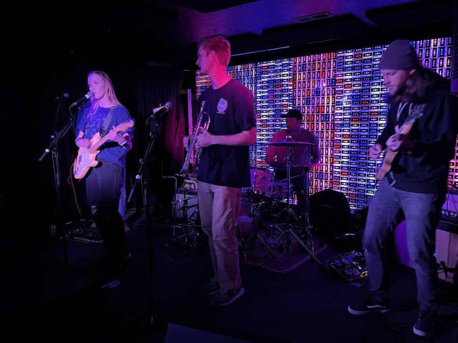 The DLC at Quarters — photo 3 of 4