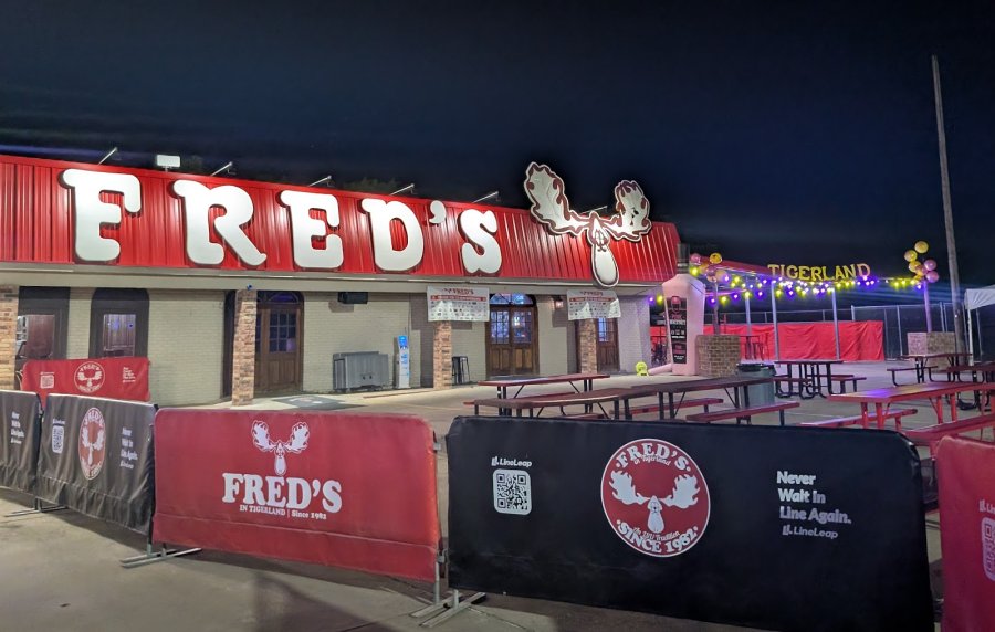 Fred's Bar & Grill — photo 4 of 4