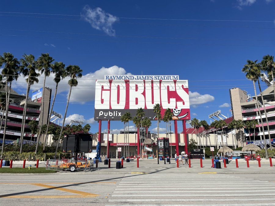 Raymond James Stadium — photo 2 of 4