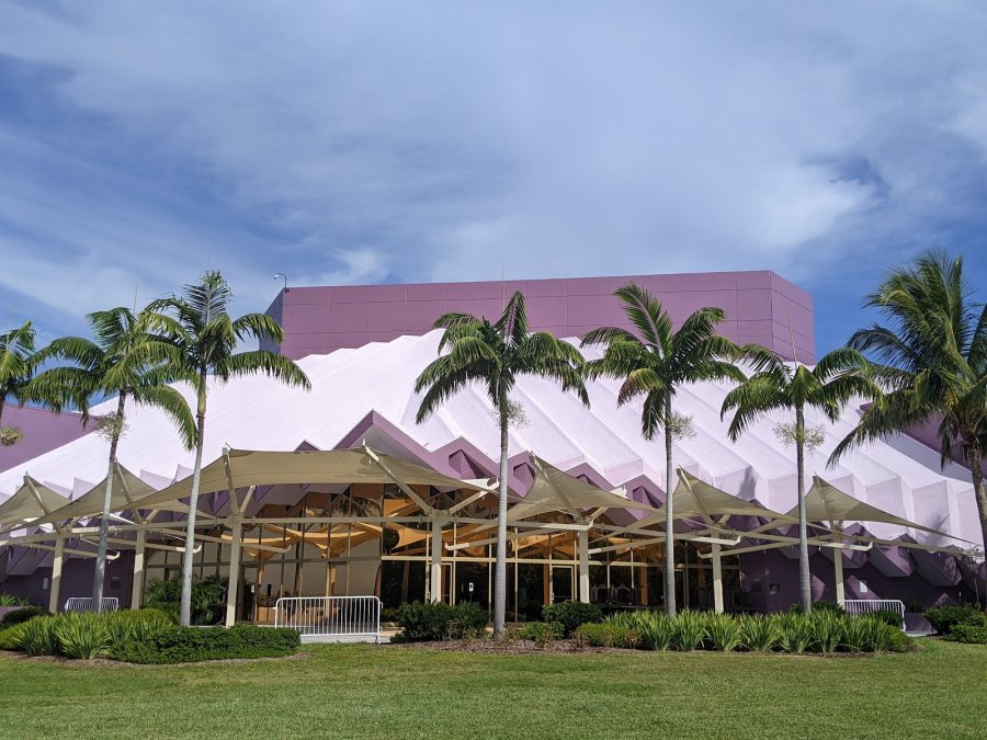 Van Wezel Performing Arts Hall — photo 2 of 4