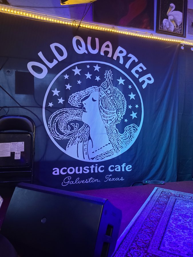 Old Quarter Acoustic Cafe — photo 3 of 4
