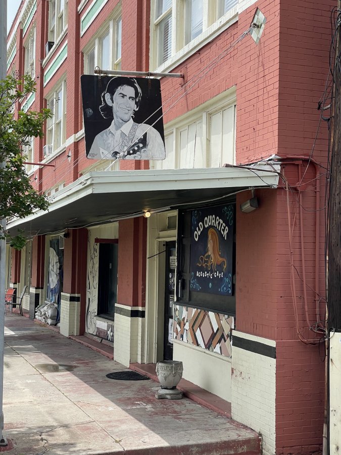 Old Quarter Acoustic Cafe — photo 4 of 4