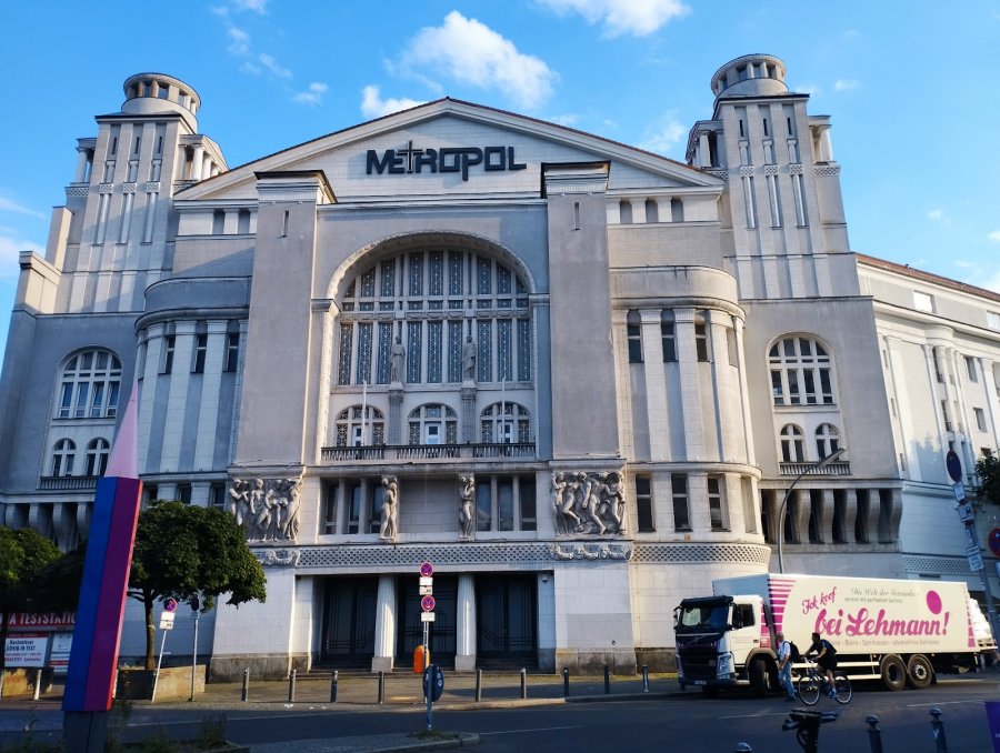 Metropol — photo 2 of 4