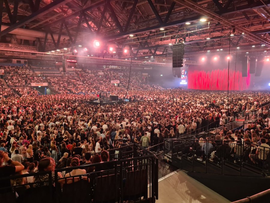 Schleyer-Halle — photo 2 of 4