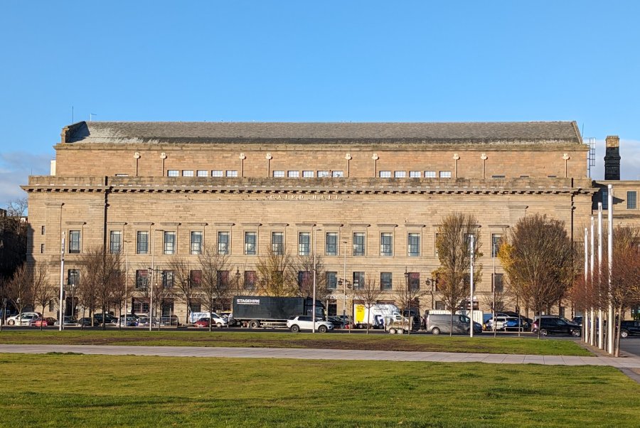 Caird Hall — photo 4 of 4