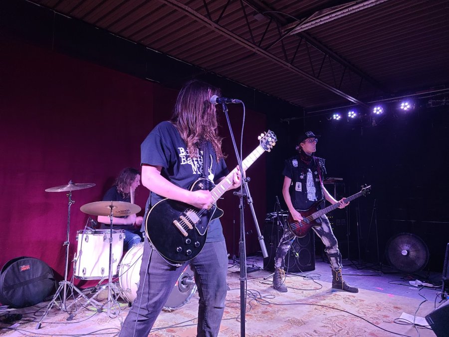 Reggies 42nd Street Tavern — photo 4 of 4