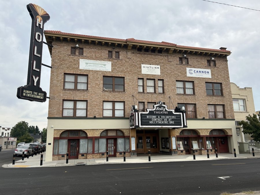 Holly Theatre