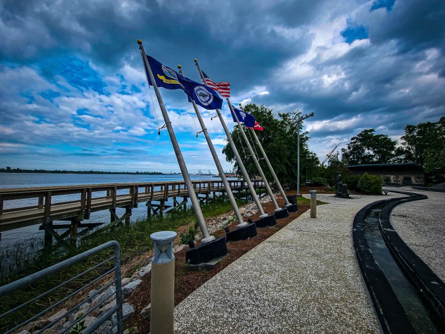 Riverfront Park — photo 3 of 4