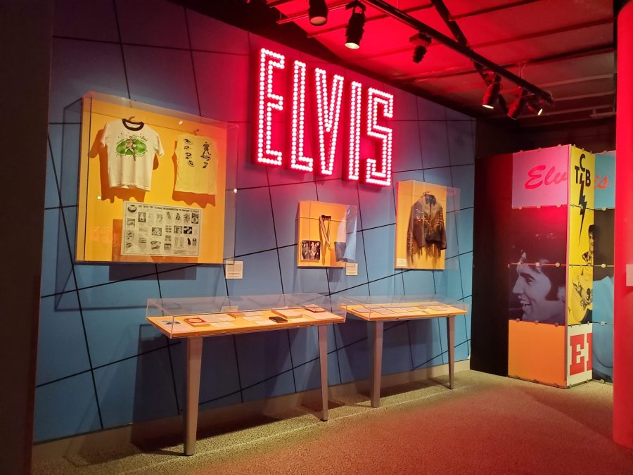 Rock And Roll Hall Of Fame — photo 4 of 4