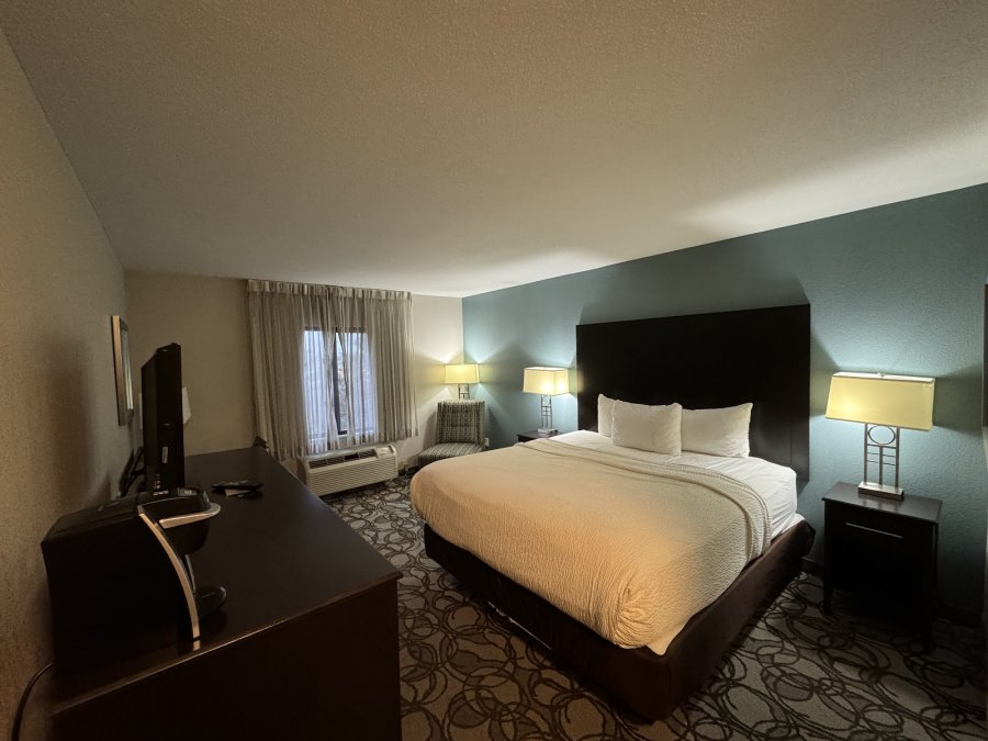 Peoria Showplace at Buffalo Run Casino — photo 2 of 4