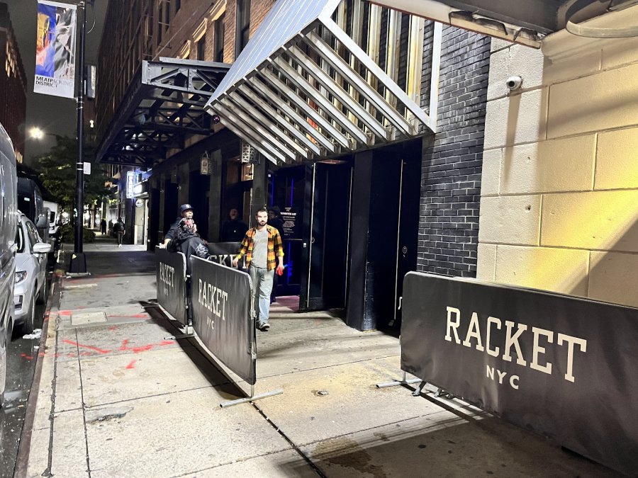 Racket — photo 2 of 4
