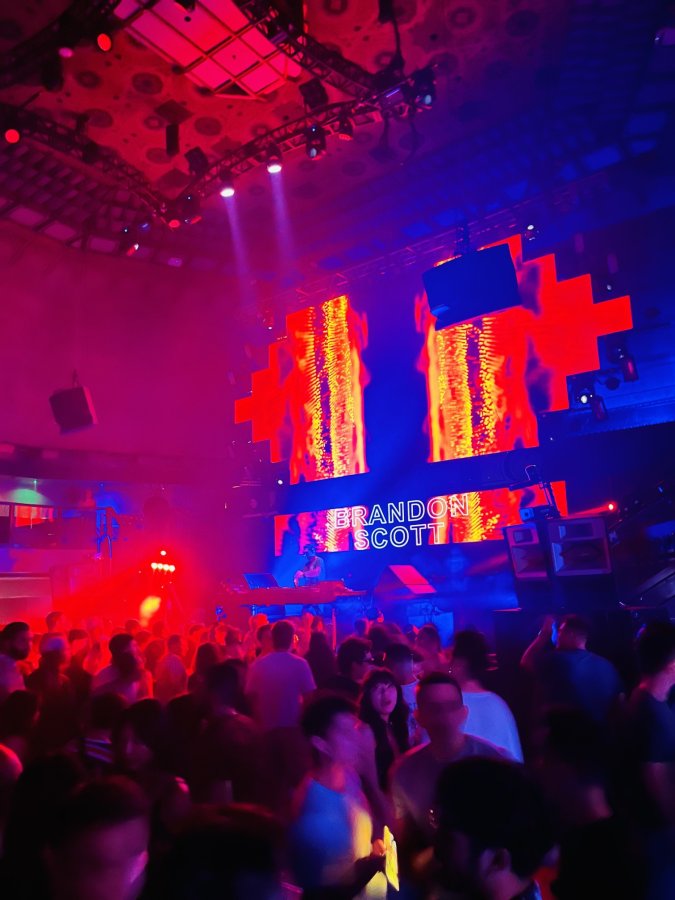 Exchange LA — photo 2 of 4