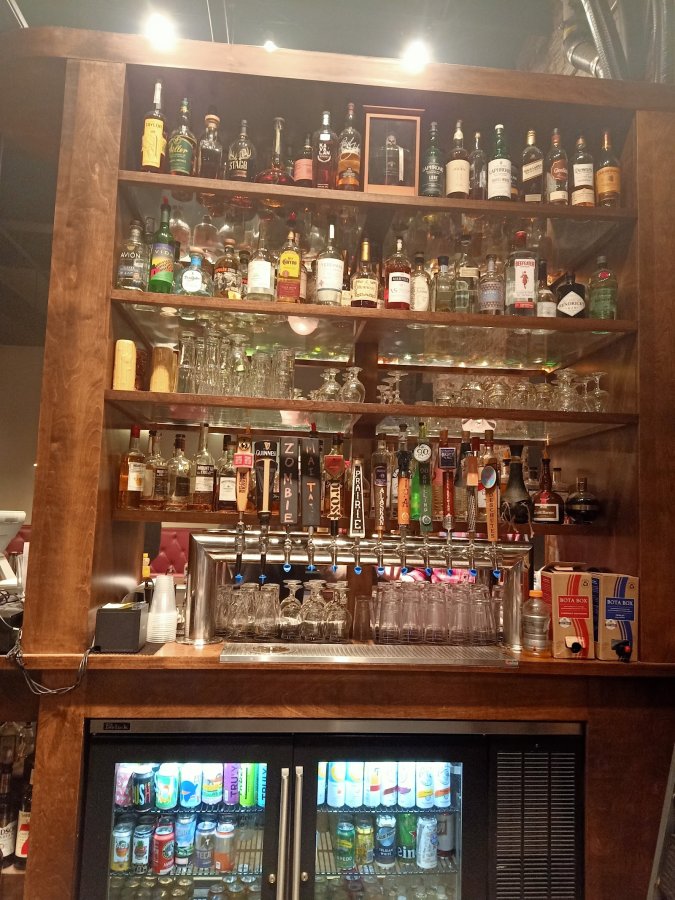 Reverb Lounge — photo 3 of 4