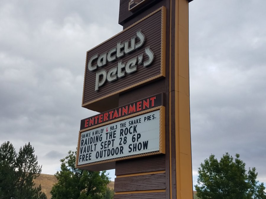 Cactus Petes Gala Showroom — photo 3 of 4