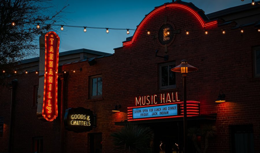 Tannahill's Music Hall and Lounge