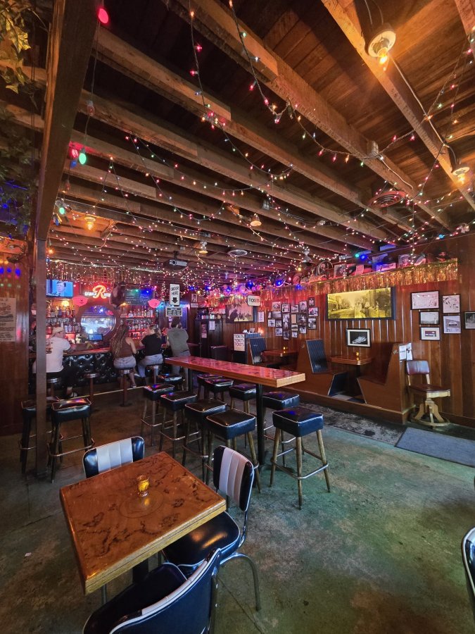 Sunset Tavern — photo 4 of 4