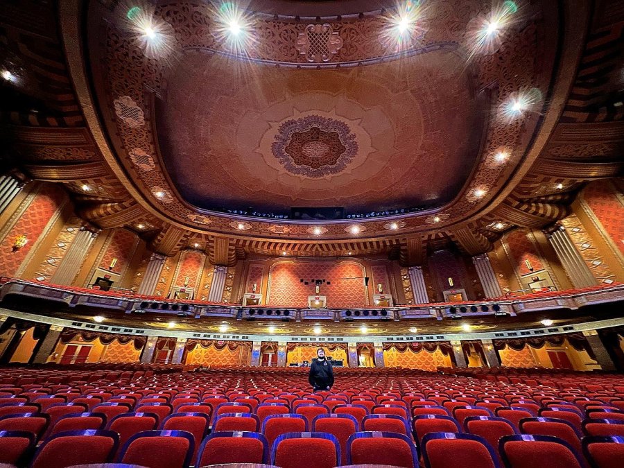 Warner Theatre — photo 2 of 4