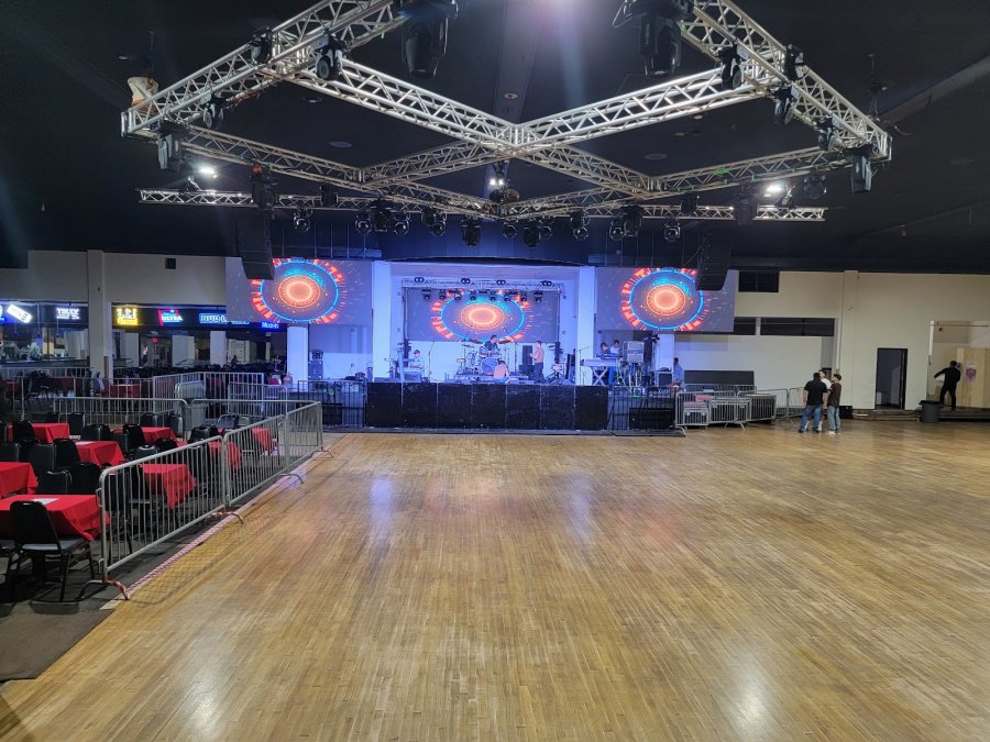 Rainbow Ballroom — photo 3 of 4