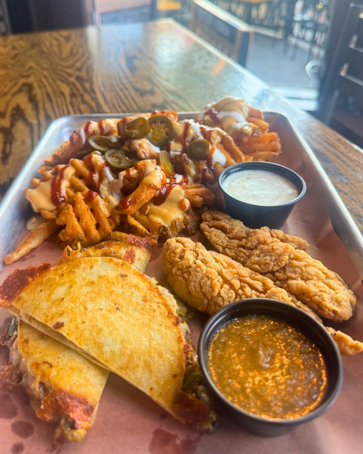 Goosetown Tavern — photo 4 of 4