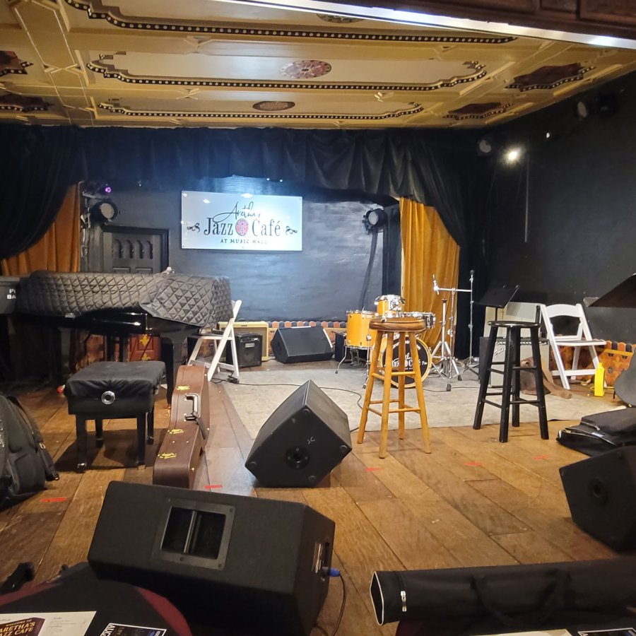 Aretha's Jazz Cafe at Music Hall Center — photo 2 of 4