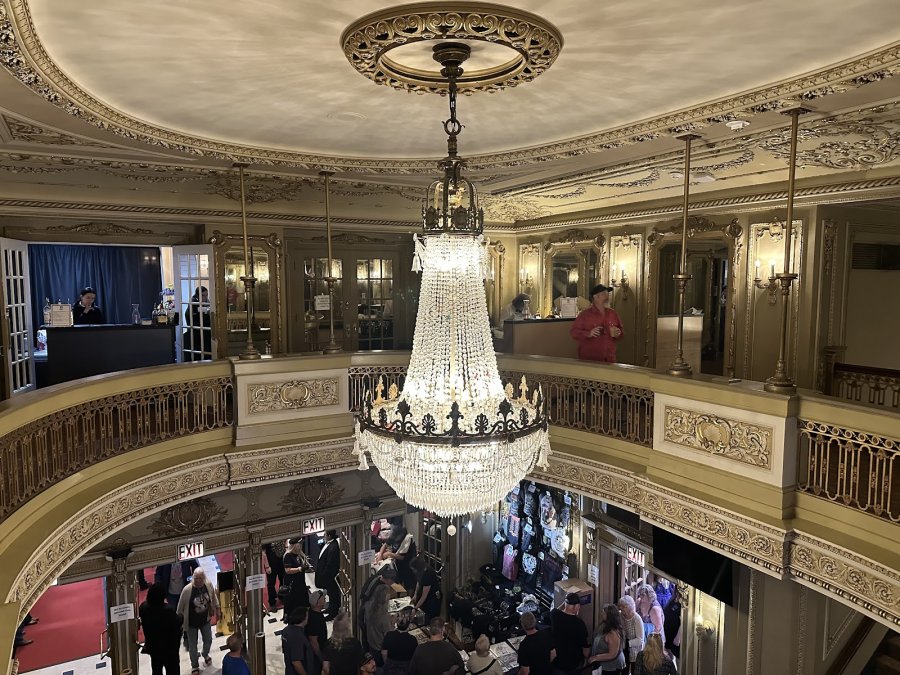 Majestic Theatre — photo 3 of 4