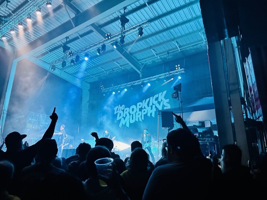 Outdoors at Wave — photo 3 of 4