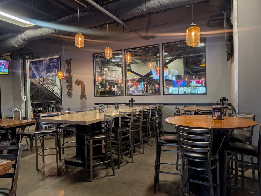 Warehouse 25 Sixty-Five — photo 4 of 4