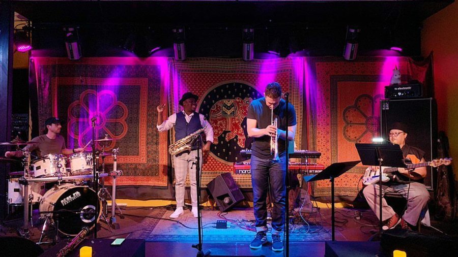HB Social Club — photo 3 of 4