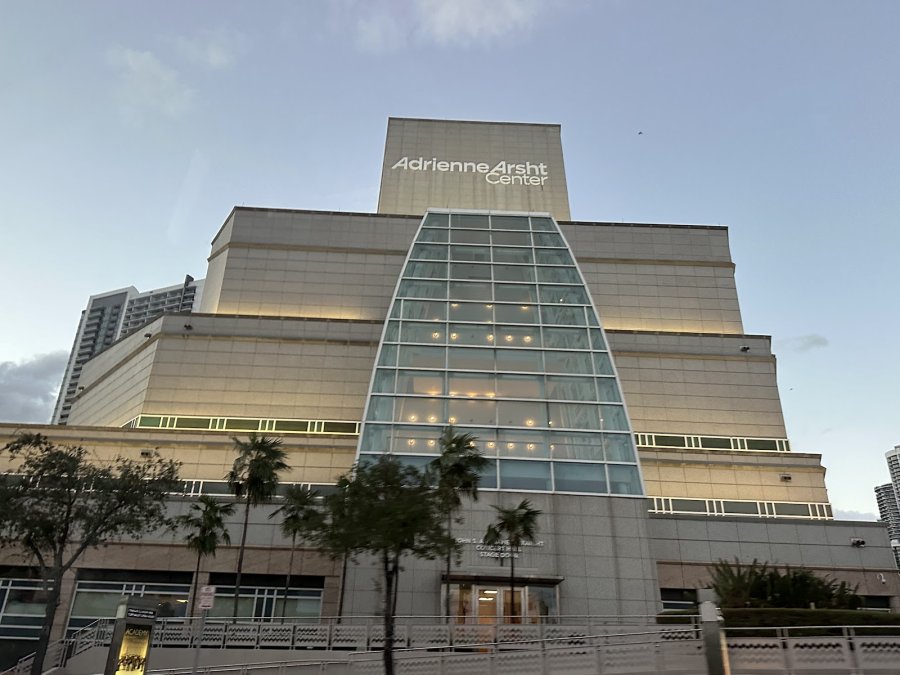 Knight Concert Hall At The Adrienne Arsht Center — photo 3 of 4