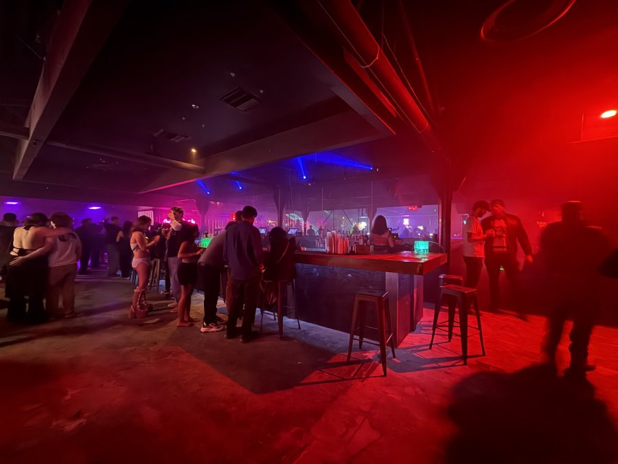 Zodiac Tampa — photo 2 of 4