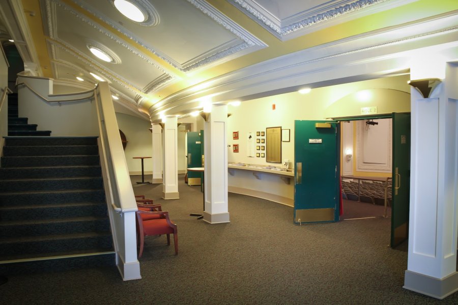 Rialto Theatre — photo 3 of 4