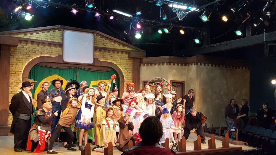 Hanifl Performing Arts Center - Lakeshore Players Theatre — photo 3 of 4