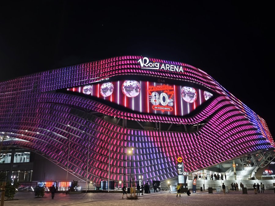 Roig Arena — photo 3 of 4