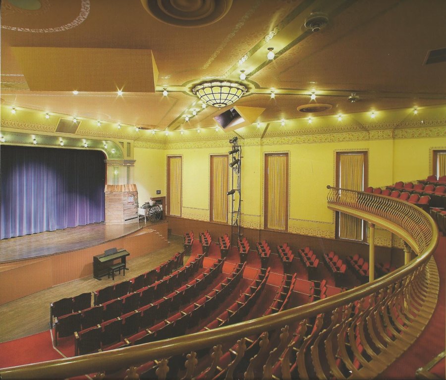 Sandwich Opera House Performing Arts Theater — photo 2 of 4