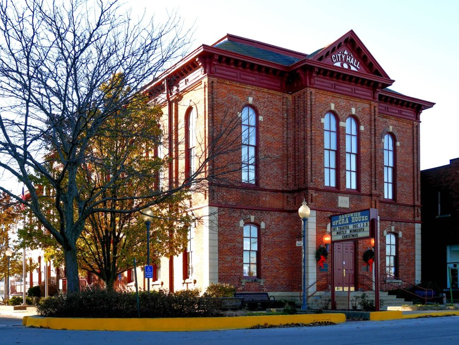 Sandwich Opera House Performing Arts Theater — photo 3 of 4