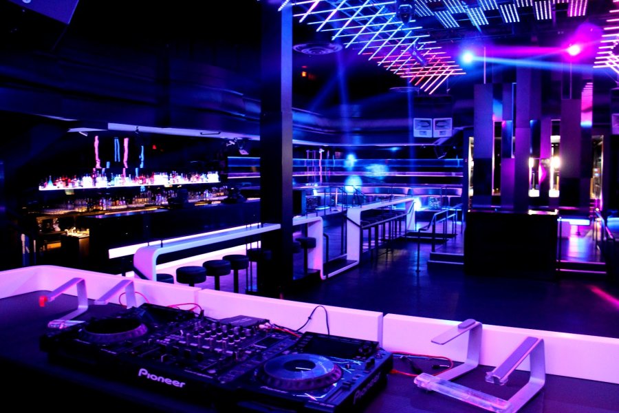 Celebrities Nightclub — photo 4 of 4