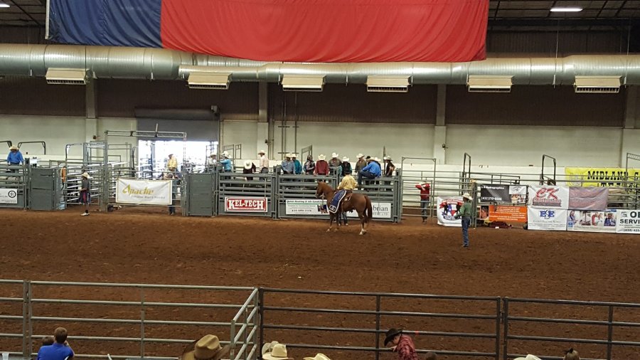 Midland County Horseshoe Arena — photo 2 of 4