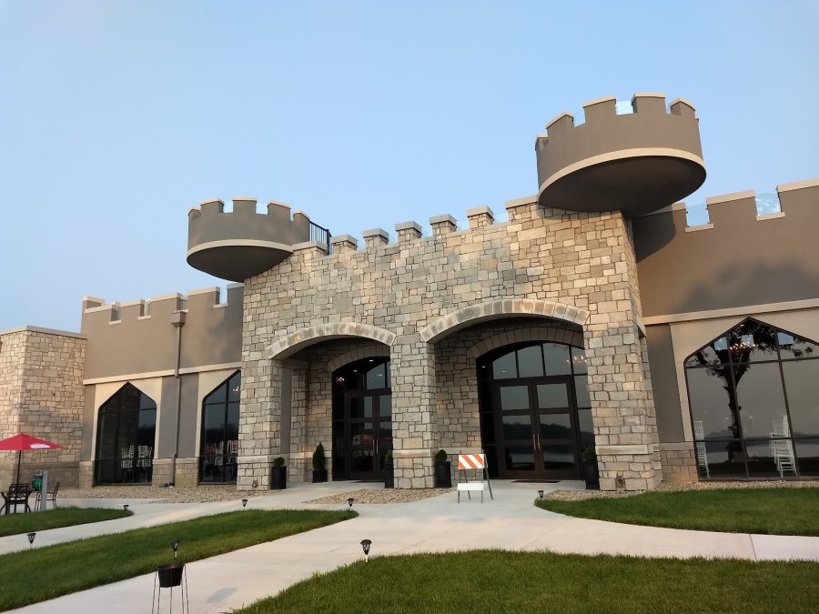 Castle Ridge — photo 2 of 4