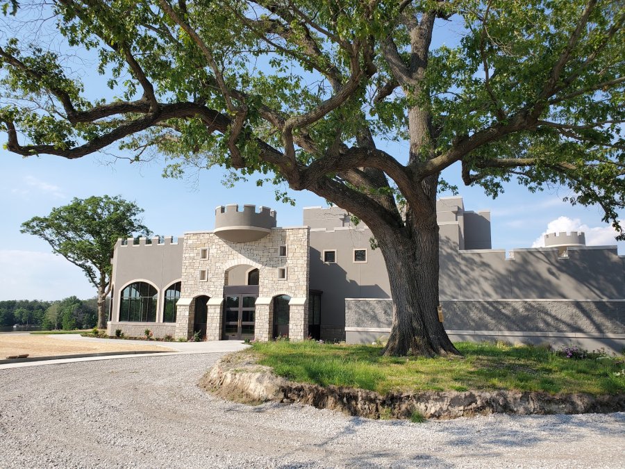 Castle Ridge — photo 3 of 4