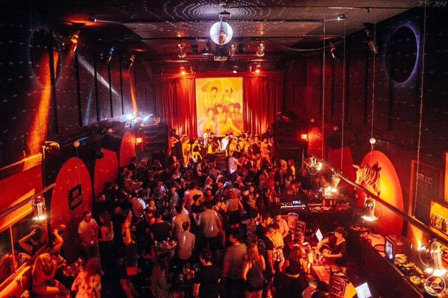 Fox Cabaret — photo 3 of 4