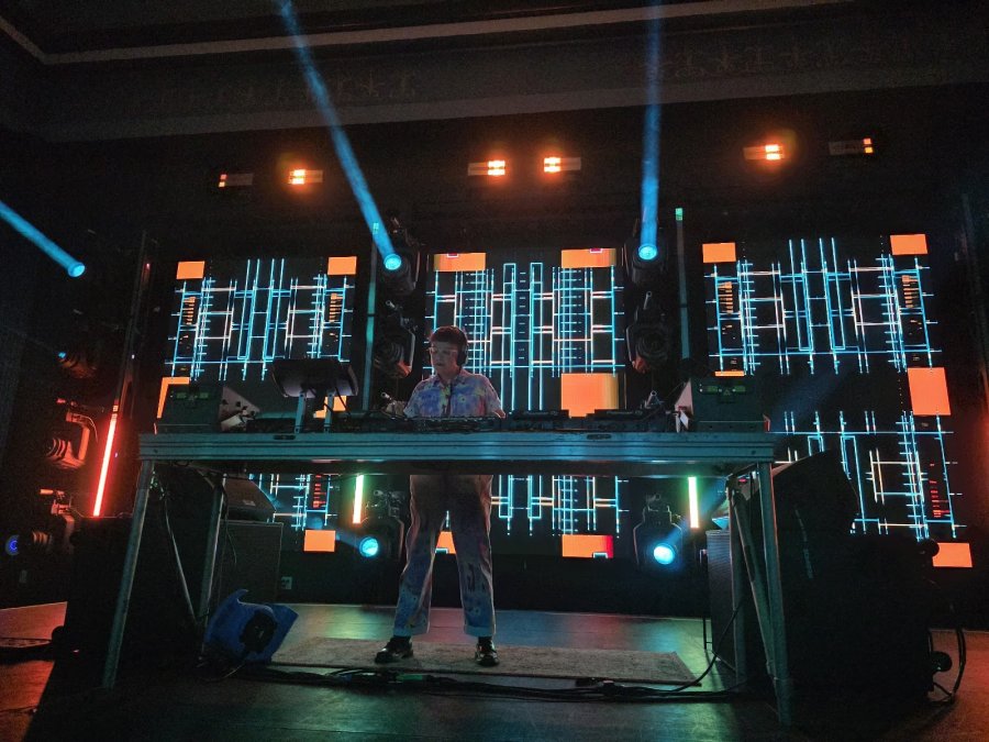 Realm — photo 2 of 4