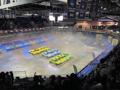 Truist Arena — photo 2 of 4