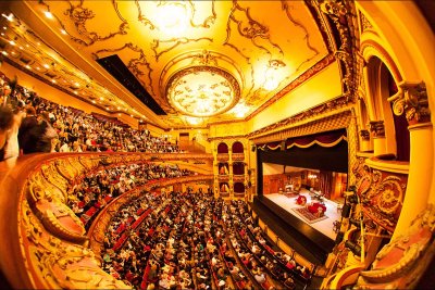 Saint James Theatre