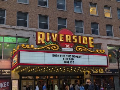 Riverside Theater — photo 2 of 4