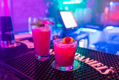 EOS Lounge — photo 2 of 4
